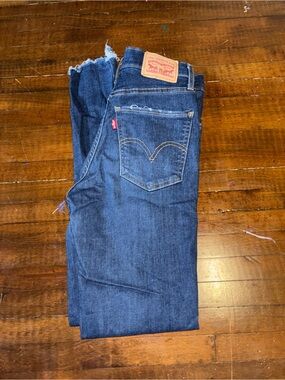 Levi’s Woman’s skinny jeans